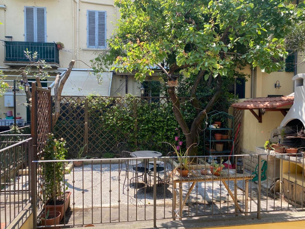 Appartamento Indipendente Con Giardino Fralu フィレンツェ エクステリア 写真
